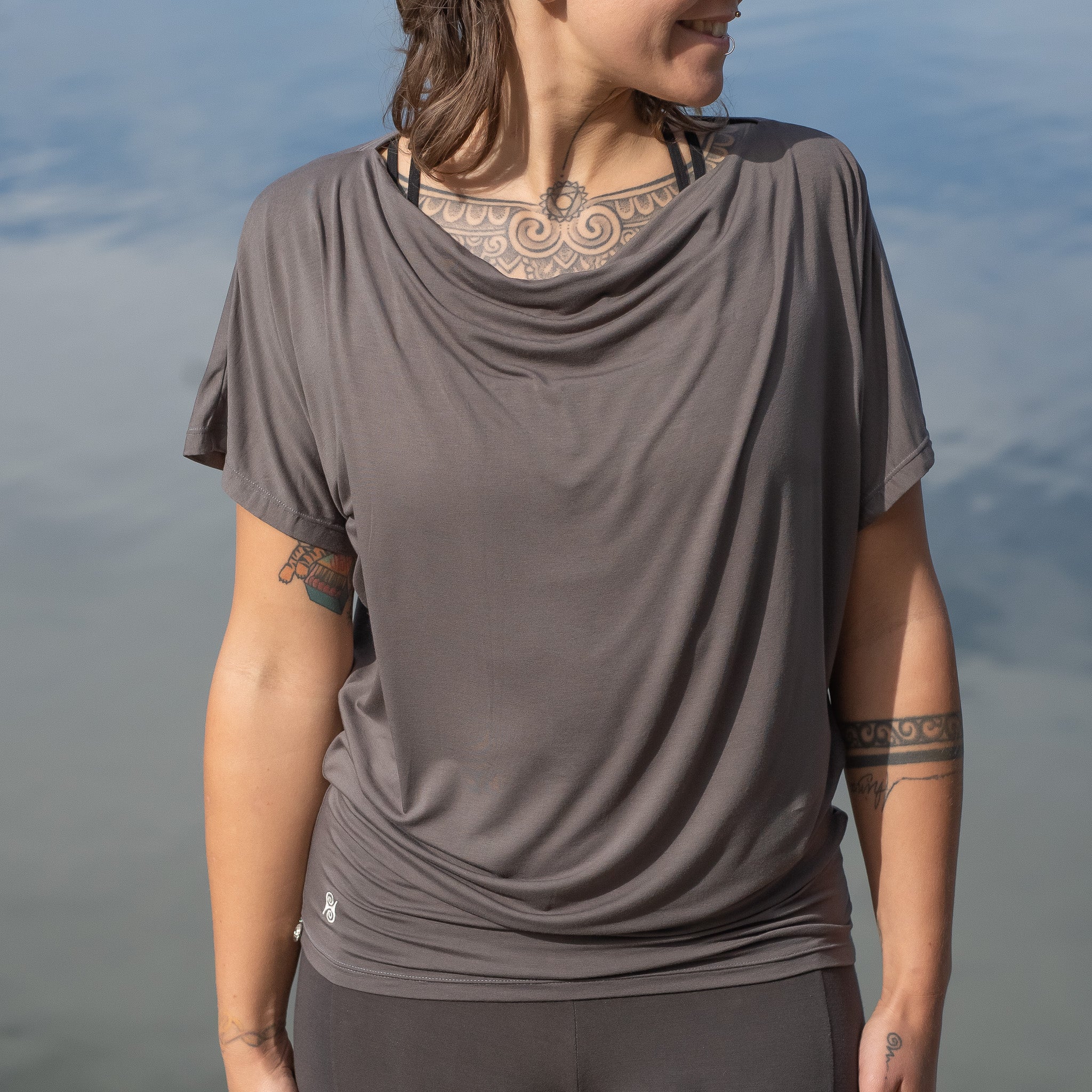 Yoga Shirt Women made of Bamboo Mix - Waterfall Top short Grey NEW