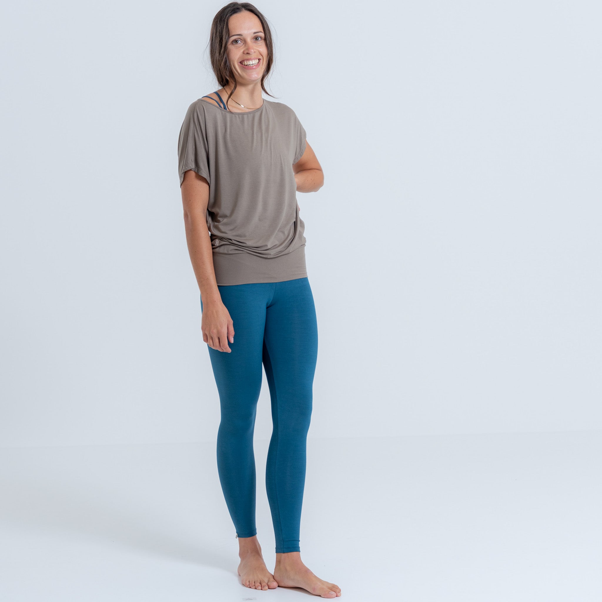 Women's short leggings made of bamboo mix - Lava NEW (standard material - runs a little small)