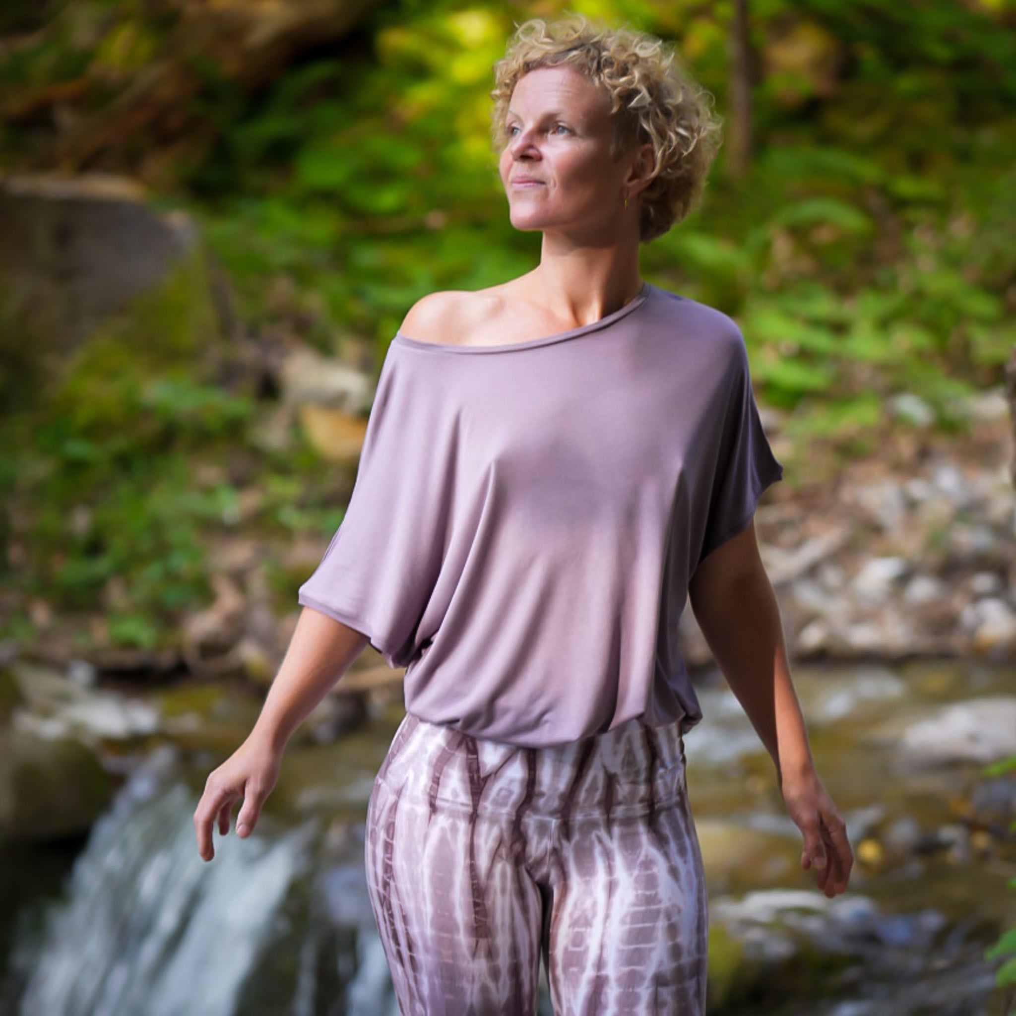 Yoga Shirt Damen aus Bambus Faser - Feel Good Aubergine