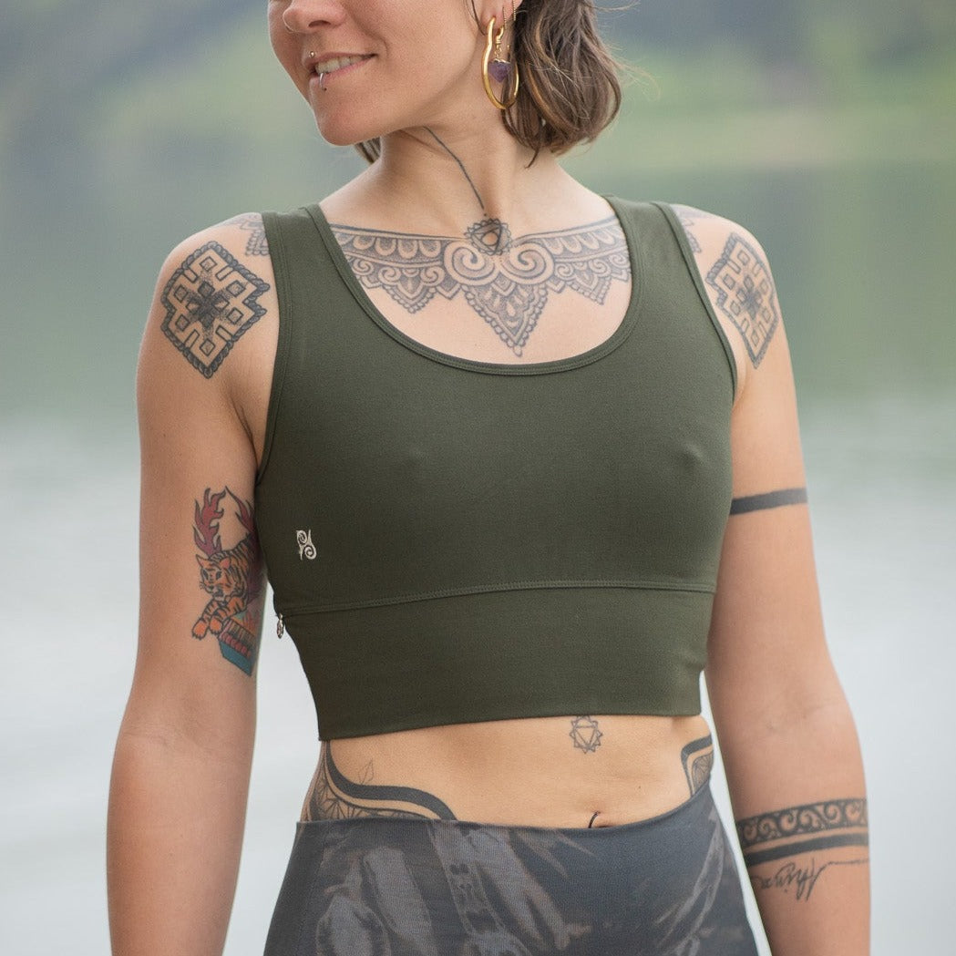 Yoga Top Damen aus Bambus Mix - Snug Top Moosgrün