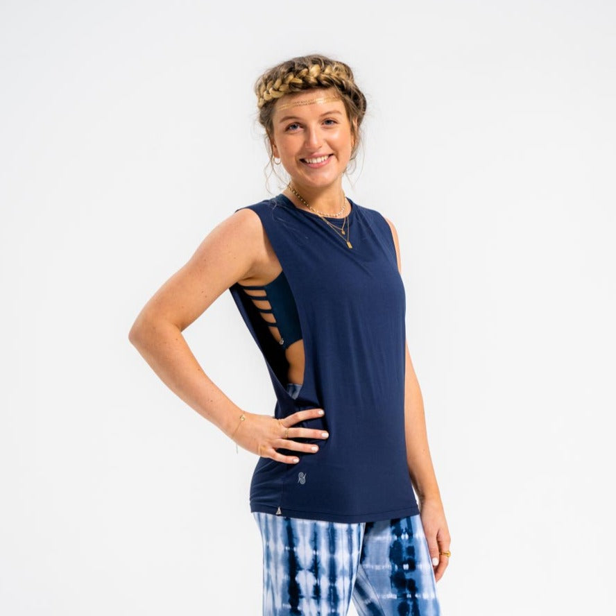 Yoga Shirt Damen aus Bambus Faser - Sneaky Top Petrol